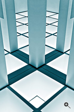 Moderne Architektur im Museum Pinakothek der Moderne in M&uuml;nchen, Deutschland.