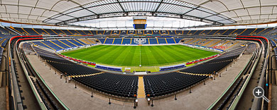 Stadionpanorama der Commerzbank Arena der Eintracht in Frankfurt, Deutschland.