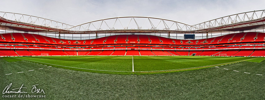 Panorama des Emirates-Stadions des FC Arsenal in London, England.