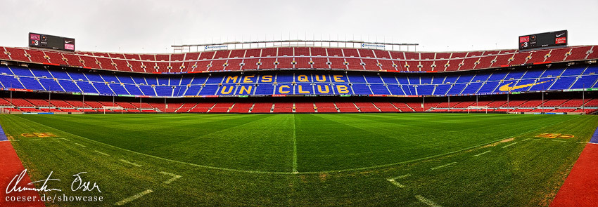 Das Foto zeigt ein Panorama des Nou-Camp-Stadions, Heimstadion des FC Barcelona.
