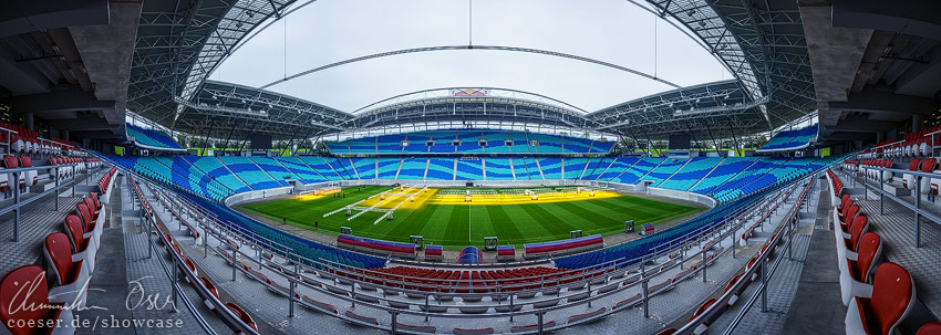 Panorama der Red Bull Arena von Red Bull Leipzig, Deutschland.