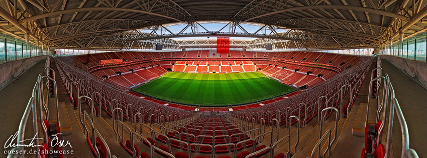 Stadionpanorama der Turk-Telekom-Arena von Galatasaray in Istanbul, Türkei.