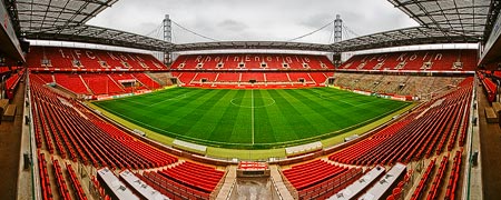 Panorama des Rheinenergiestadions in Köln, Deutschland