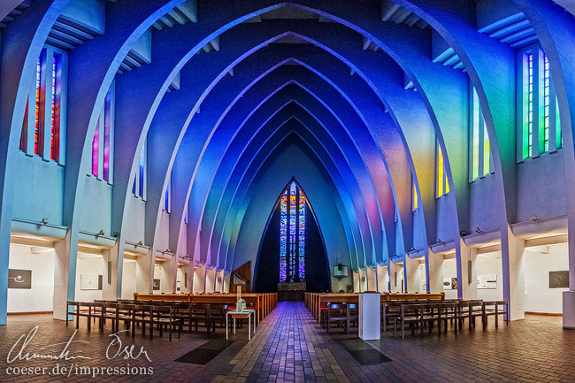 Innenansicht der Kirche am Hohenzollernplatz in Berlin, Deutschland.