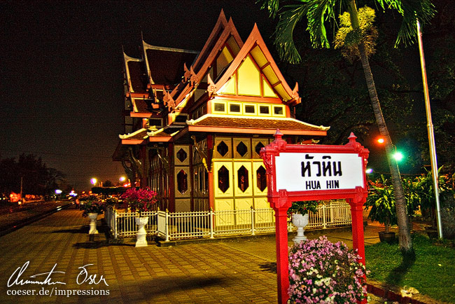 Königlicher Pavillion am Bahnhof von Hua Hin, Thailand.