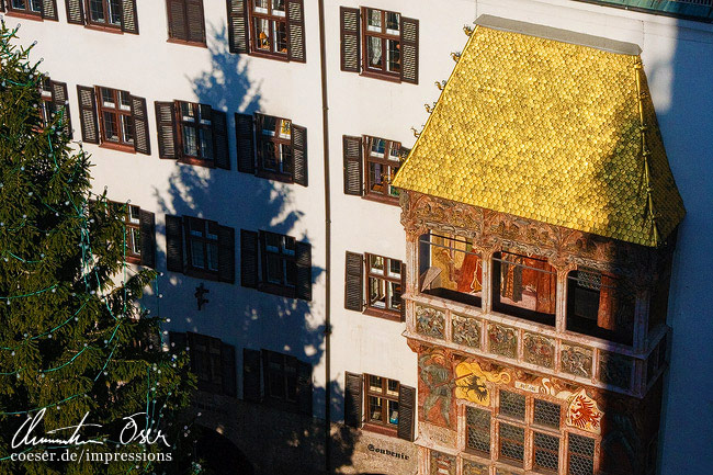 Das Goldene Dachl, Wahrzeichen von Innsbruck, Österreich.