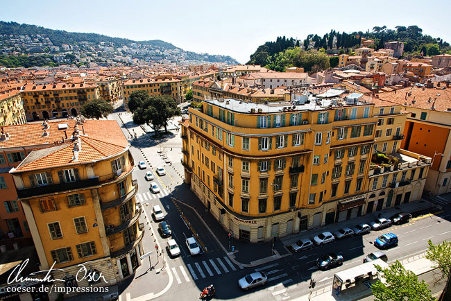 Ausblick vom Dach des Musee d'art moderne et d'art contemporain (MAMAC) in Nizza, Frankreich.